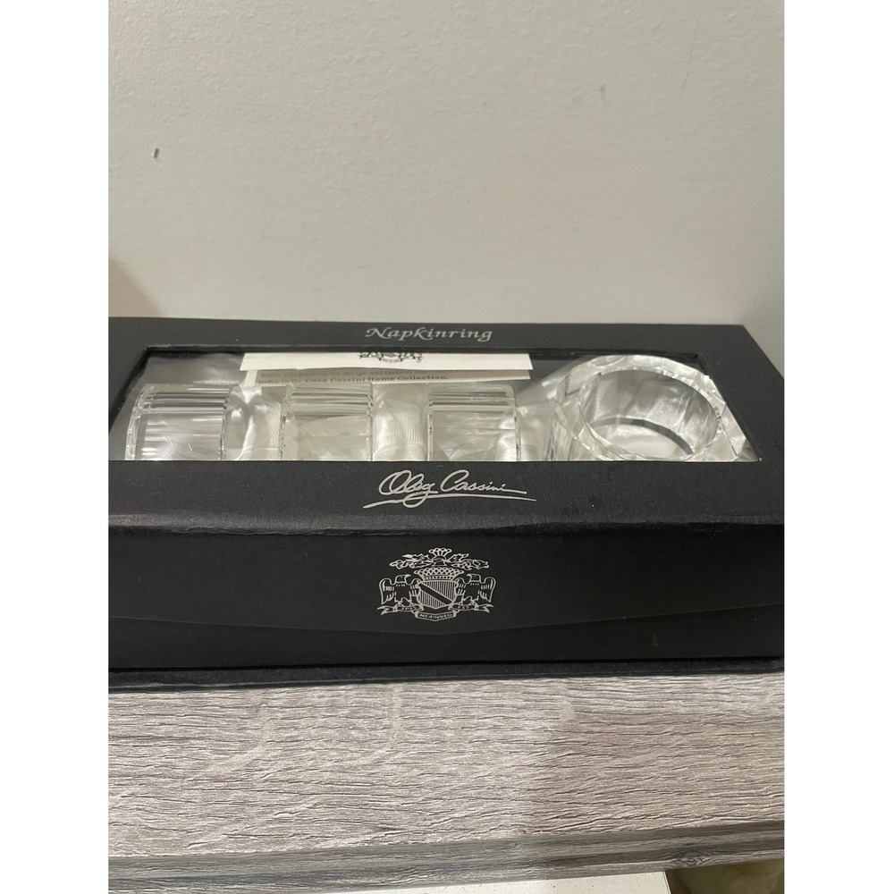 Oleg Cassini Crystal‎ Napkin Rings Set of 4 Casa Cassini Home Collection Clear